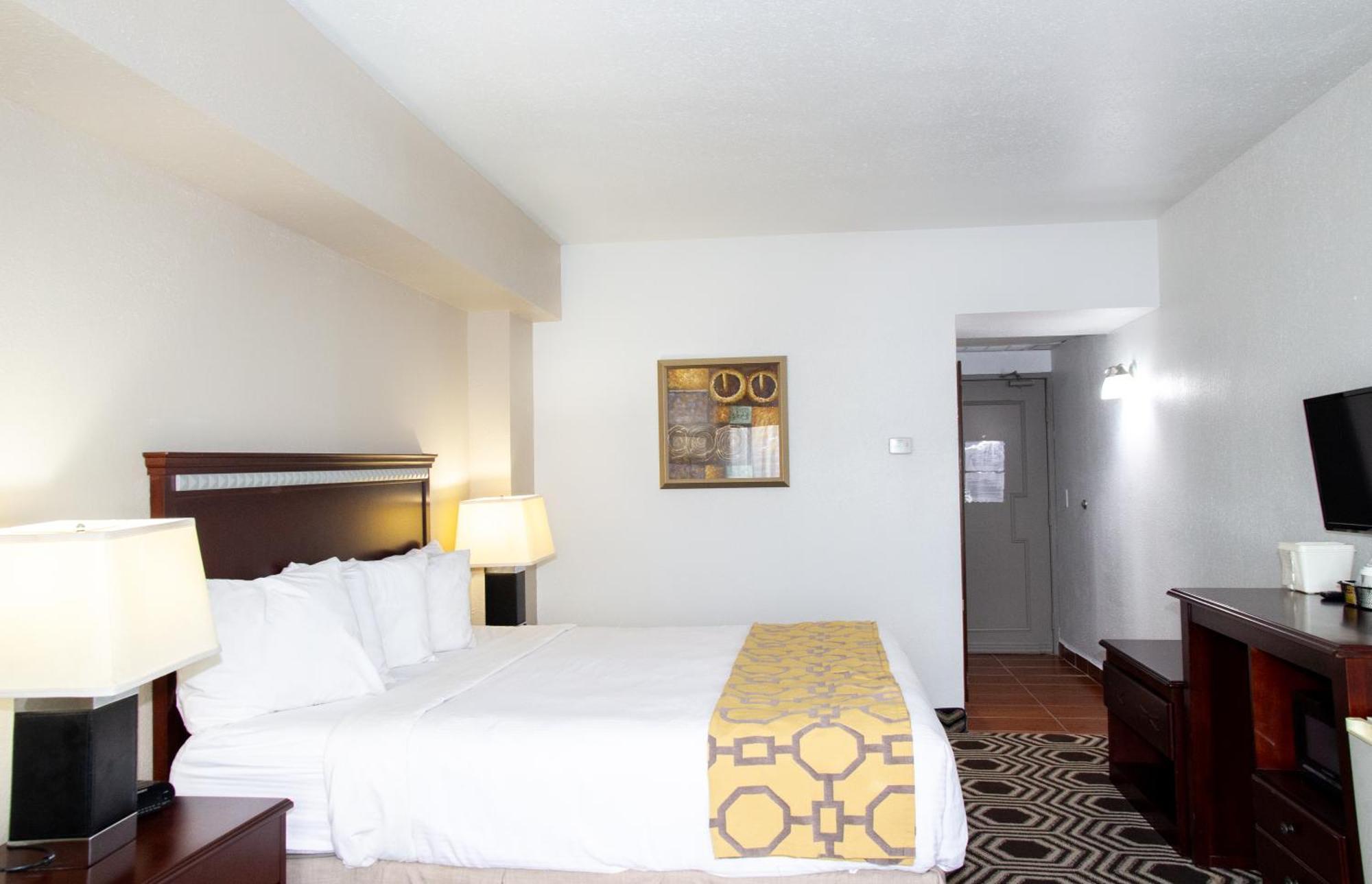 Baymont By Wyndham Delavan Near Lake Geneva Exterior foto